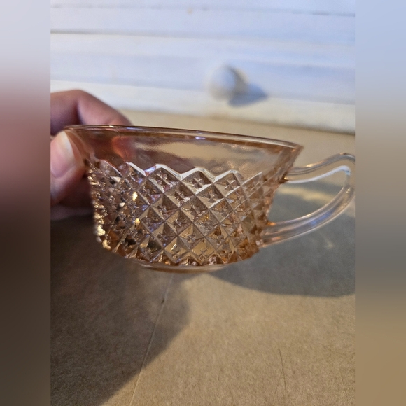 Vintage Anchor Hocking Miss America Pink Glass Teacup - Picture 3 of 5